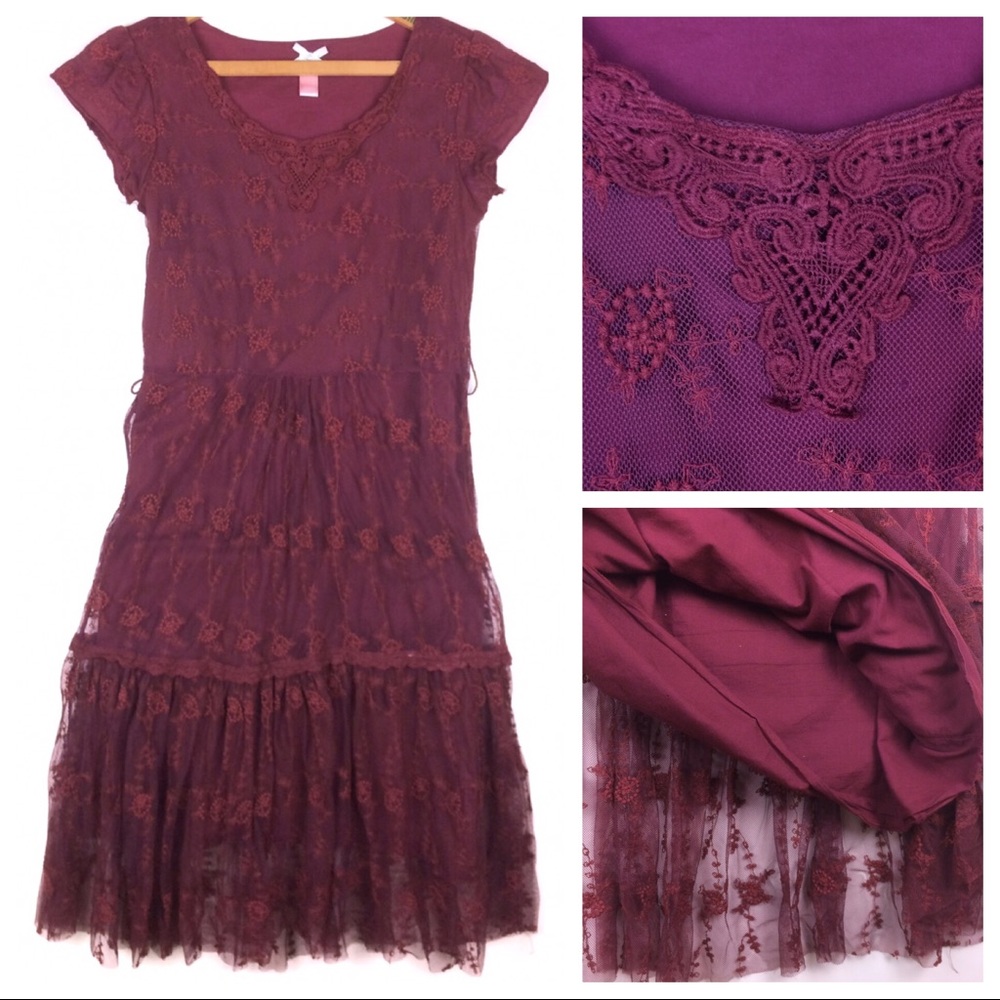Deep Red Dress,  Beautiful Lace Details -XS-